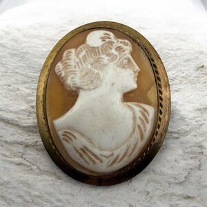 Antique Victorian Shell Cameo Brooch Brass Mount Classical Lady Right Facing